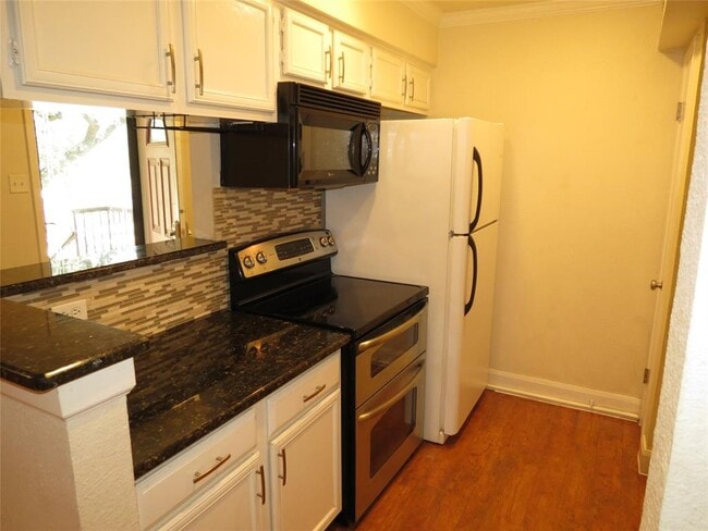 Building Photo - 4159 Steck Ave