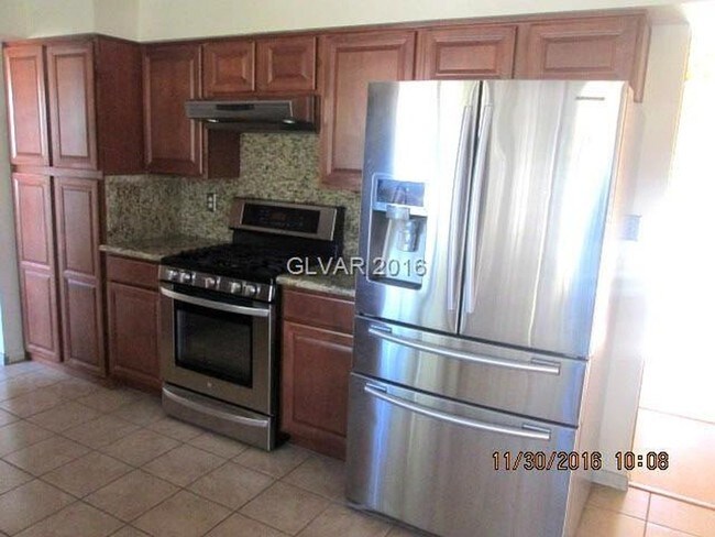 Building Photo - 6352 Sandpiper Way