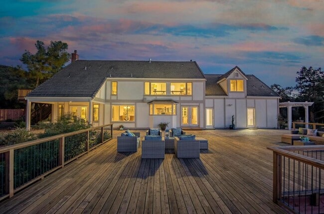 Building Photo - $14995 - Stunning Valley Views from Los Gatos/Monte Sereno Hills, 5 Bd / 3 Ba - **COMING SOON**