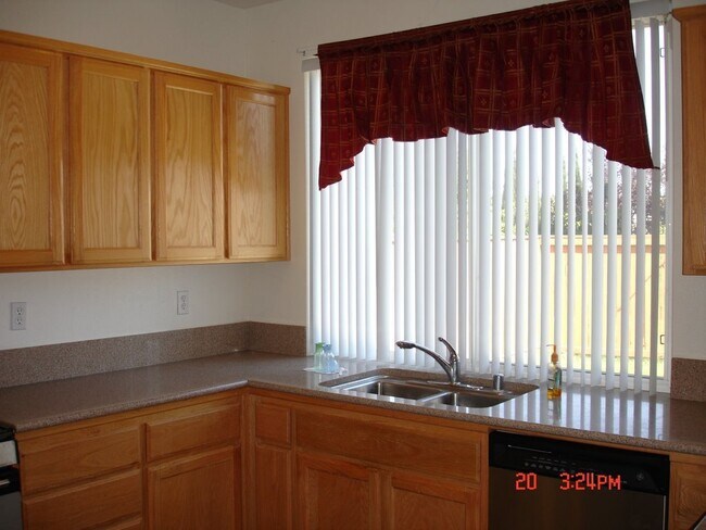 Building Photo - 2519 Withrow Ln