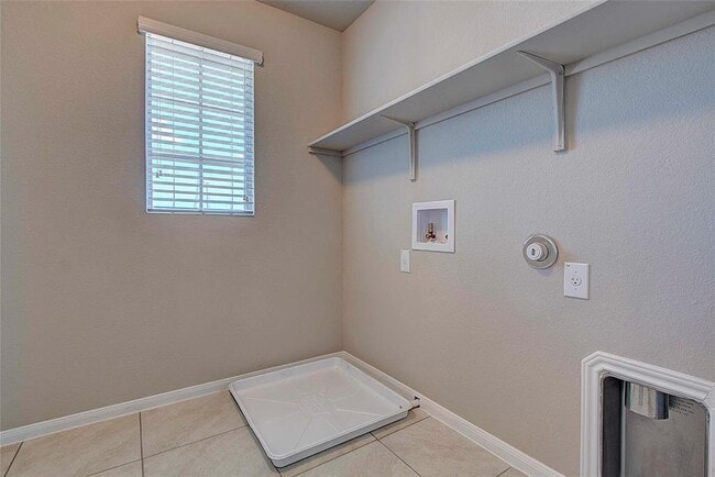 Building Photo - 10404 Hatton Ln