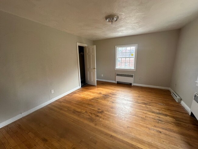 Building Photo - 3751 Sunrise Ave NW