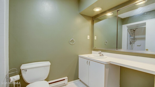 Building Photo - 30 Meadow Green Cir