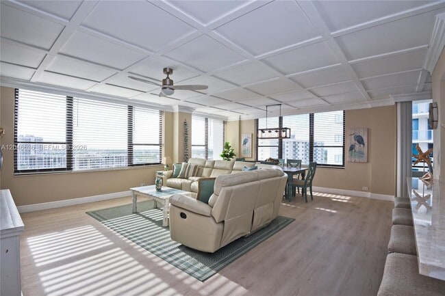 Building Photo - 3505 S Ocean Dr