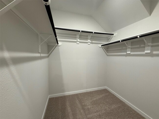 Building Photo - 3914 Flora Fld Dr