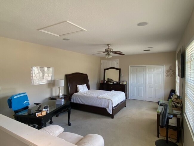 Building Photo - Beautiful 4 Bedroom 3 Bath Home in Ocoee