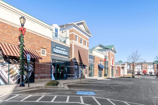 Building Photo - 17020 Briardale Rd