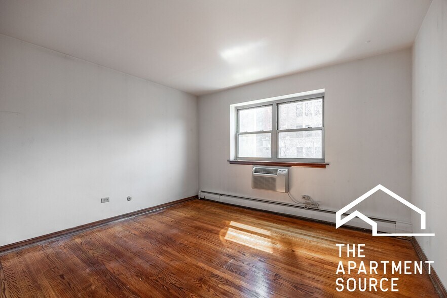 Building Photo - 420 W Aldine Ave