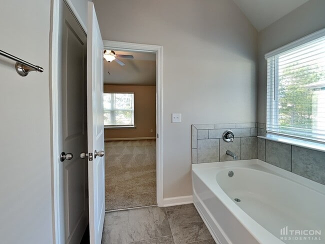 Building Photo - 7218 Sanctuary St