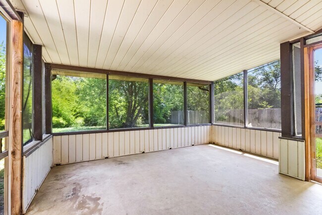 Building Photo - 12214 Lone Shadow Trail