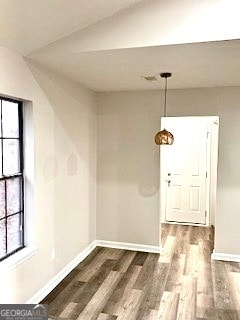 Building Photo - 3821 River Rd