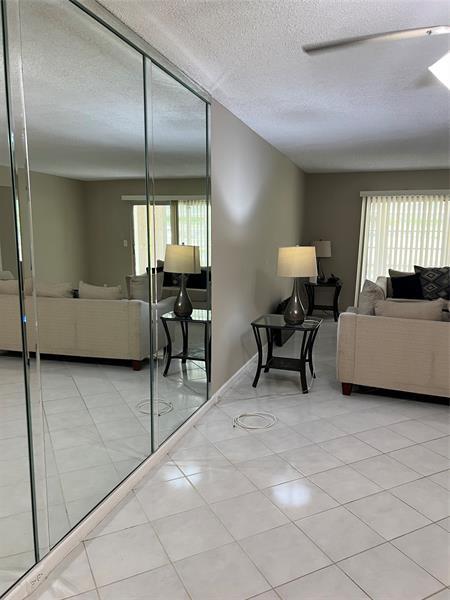 Building Photo - 1605 Abaco Dr