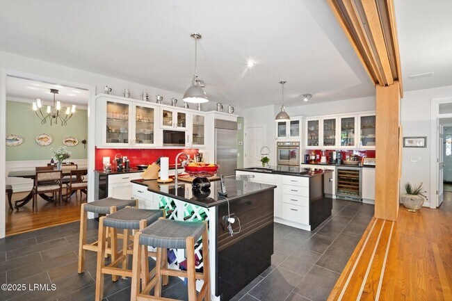 Building Photo - 32 Sparrow Nest Point