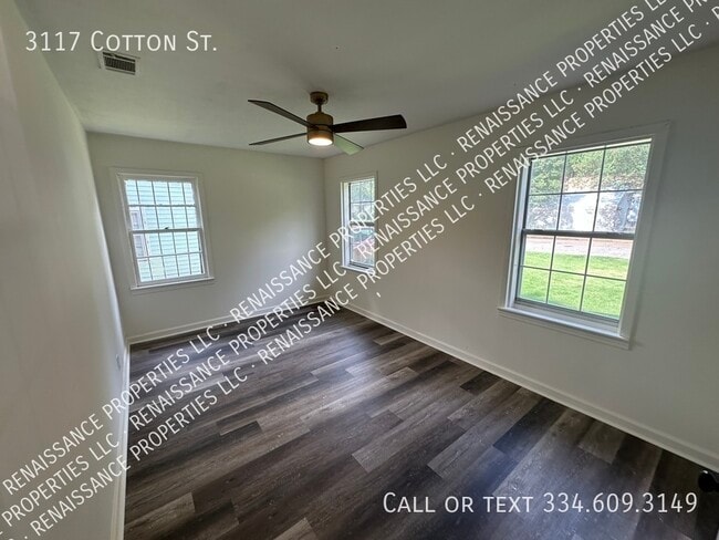 Building Photo - 3117 Cotton St