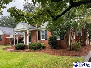 Building Photo - 1008 W Cedar St