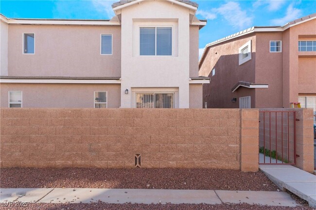 Building Photo - 3684 Hidden Beach Ct