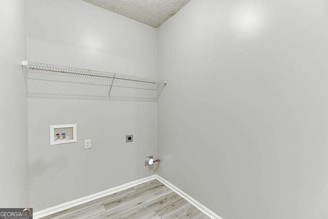 Building Photo - 678 Clairidge Elm Trail SW