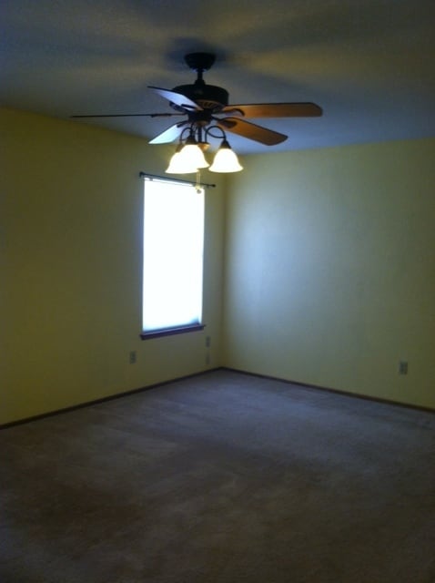 Building Photo - 3 BEDROOM VICTORVILLE HOME ON SPACIOUS LOT IN VICTORVILLE
