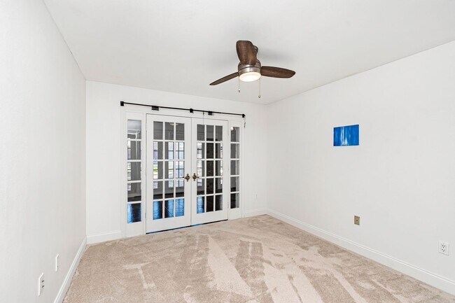 Building Photo - 4204 Pine Park Dr
