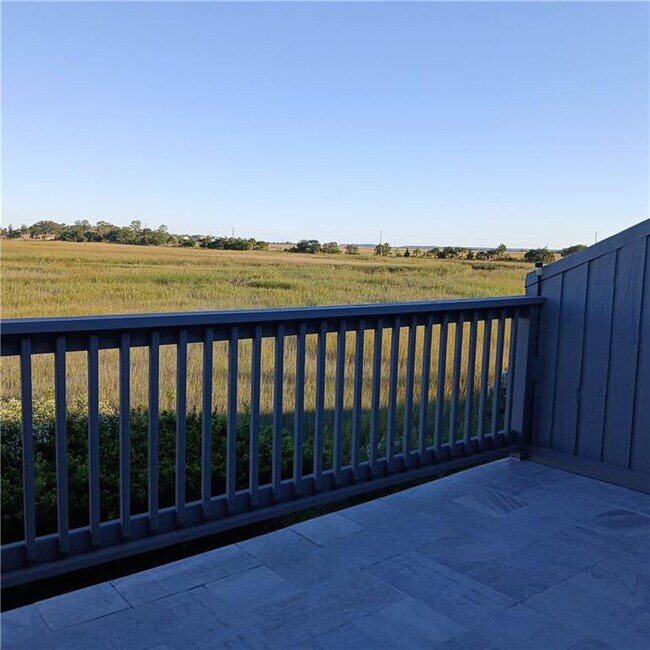 Building Photo - 605 Marshview Cir Dr