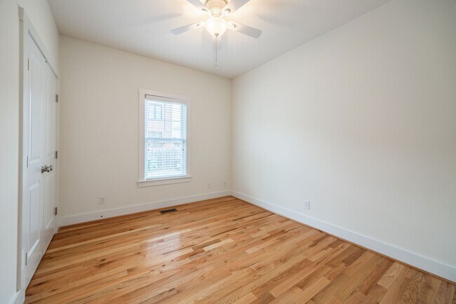 Building Photo - 408 N Robinson St