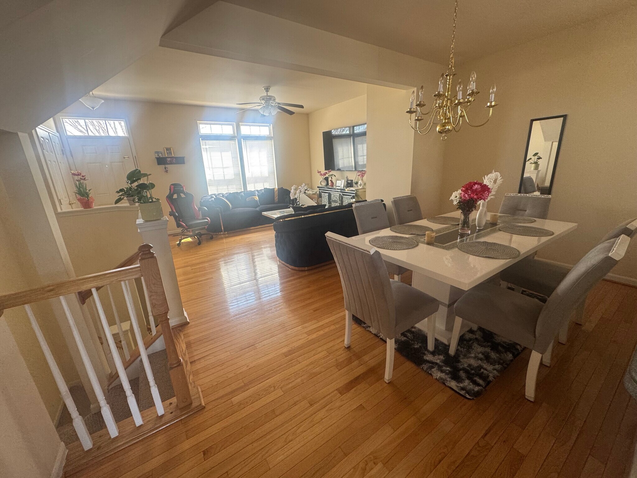 Building Photo - 2112 Lockwood Dr