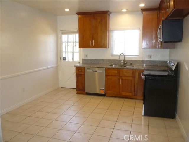 Building Photo - 2317 Marshallfield Ln