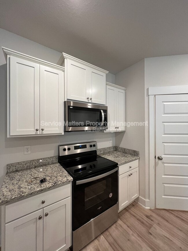 Building Photo - 5745 Danbury Blvd