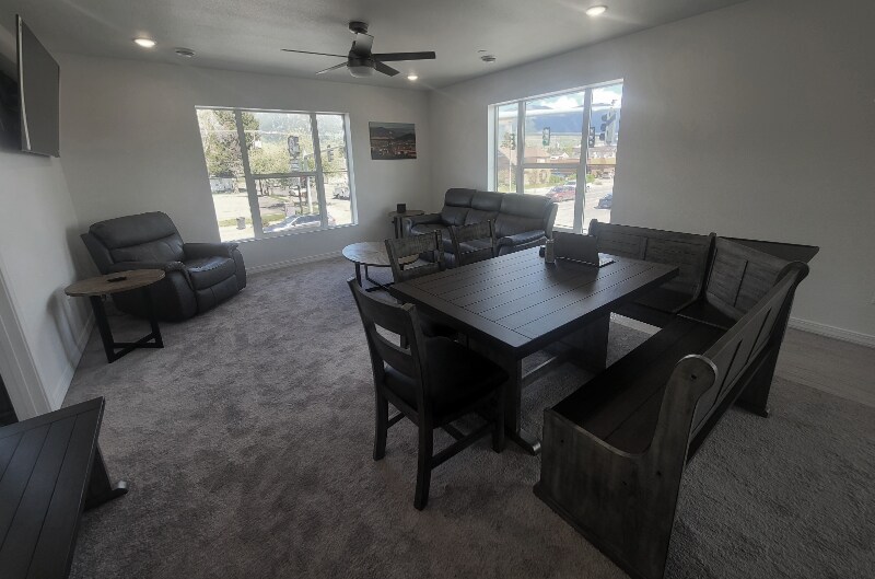 Building Photo - 1957 Harrison Ave