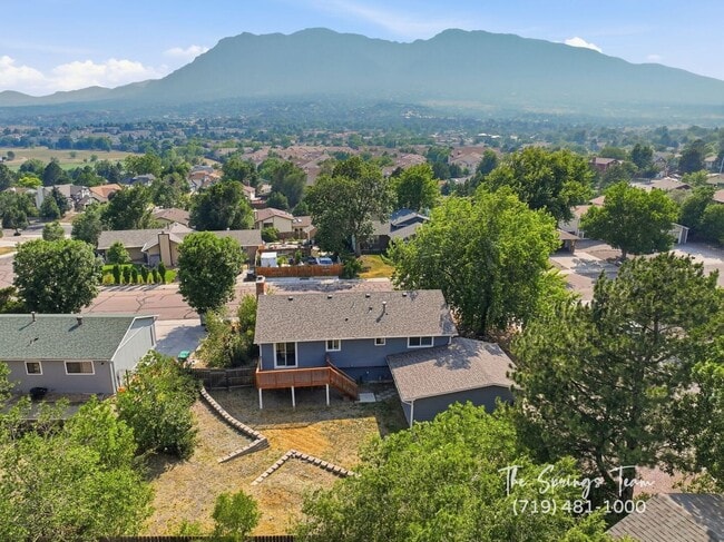Building Photo - 1239 Suncrest Way