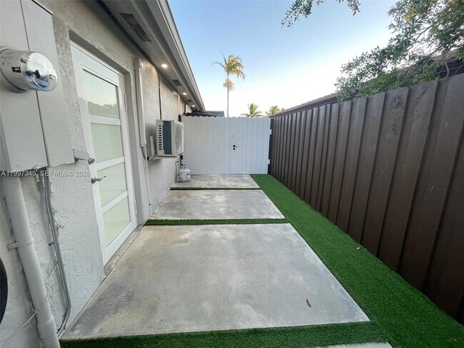 Building Photo - 15426 SW 168th Terrace