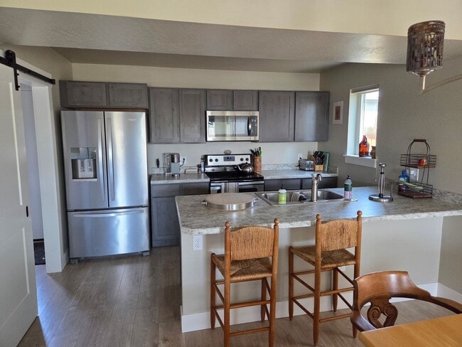 Primary Photo - 3 Bed 2.5 Bath Townhome | Peaceful Locatio...