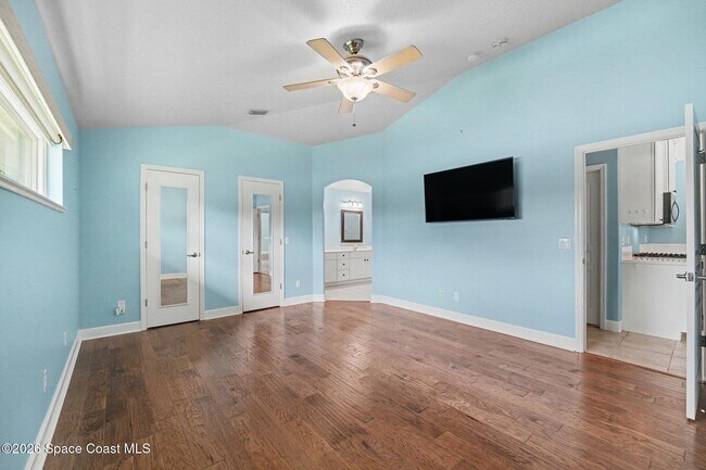 Building Photo - 2553 Christopher Dr