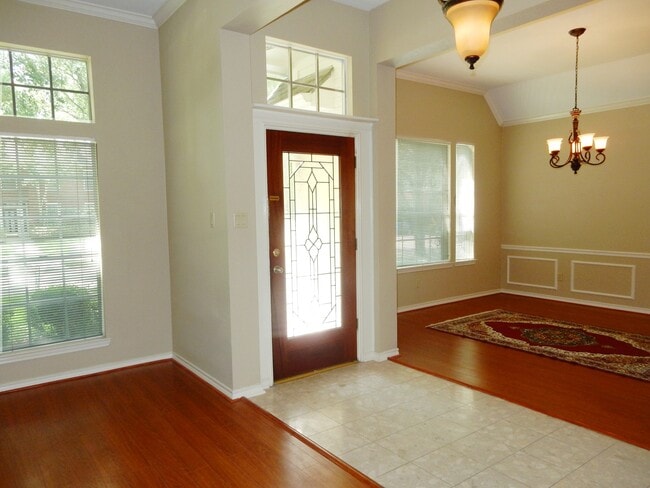 Building Photo - 16611 Colony Terrace Dr