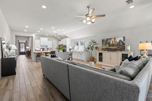 Building Photo - 313 Terrene Trl