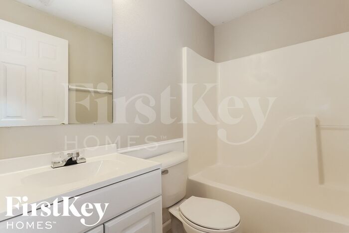 Building Photo - 1391 Bearsden Dr