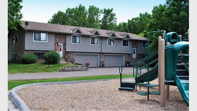 Building Photo - Court Place Townhomes