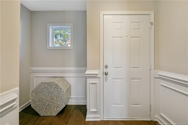 Building Photo - 2615 Middle Br Bnd