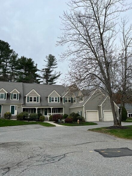 Building Photo - 16 Montvale Ave