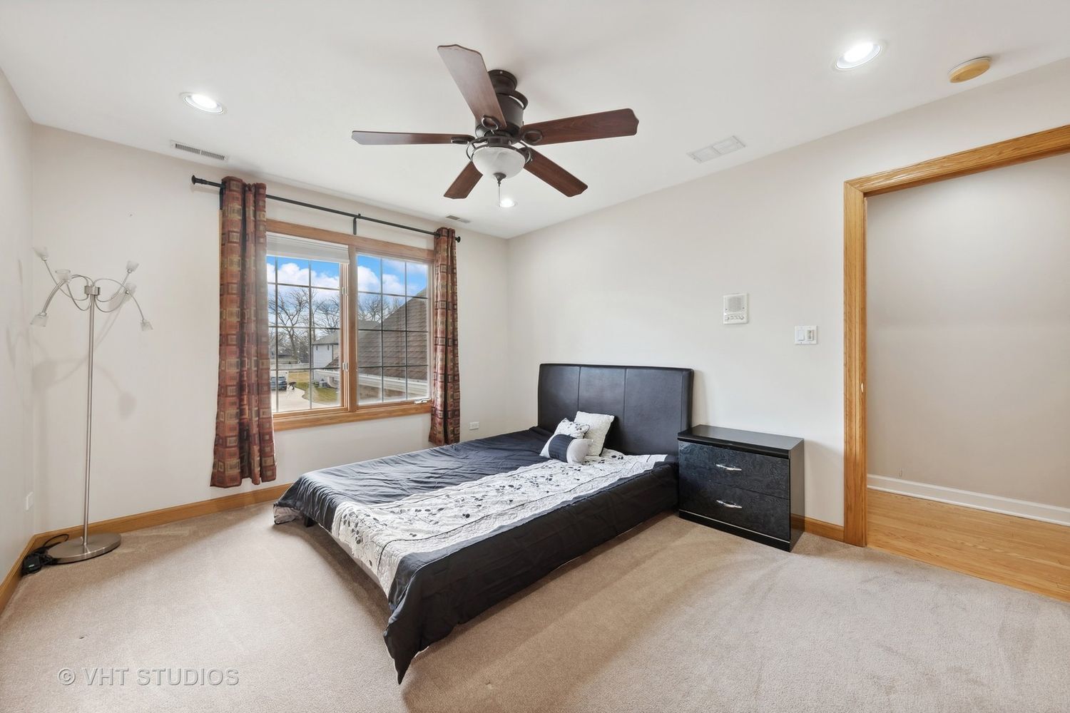 Bedroom 4 - 17W234 Massel Ct