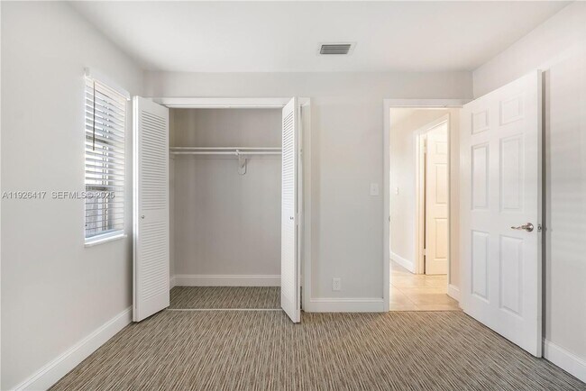 Building Photo - 8172 NW 67th Ave