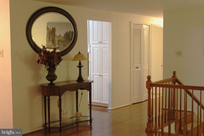 Building Photo - 7217 Wickford Dr