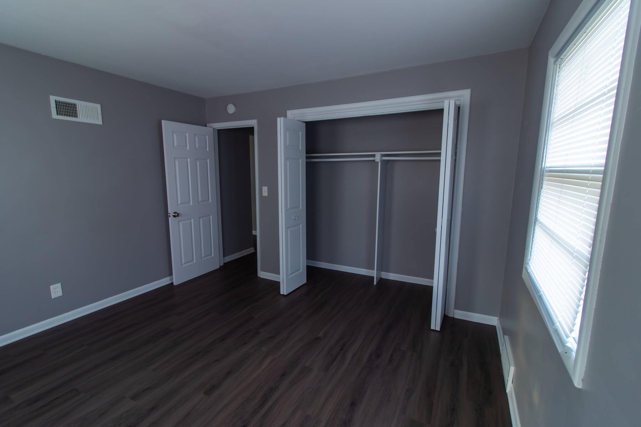 Front Bedroom - 2813 E G Ave