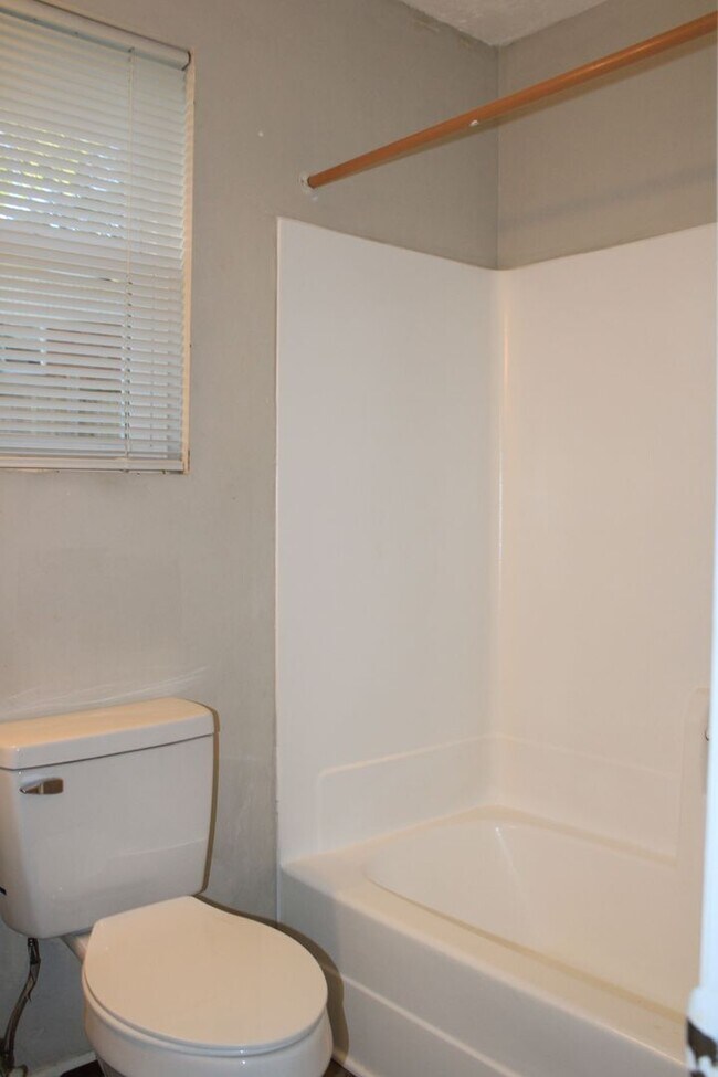Building Photo - 3109 Jennifer Ct