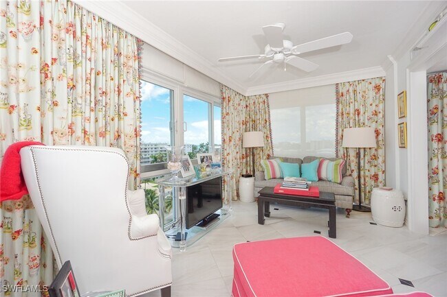 Building Photo - 1900 Gulf Shore Blvd N