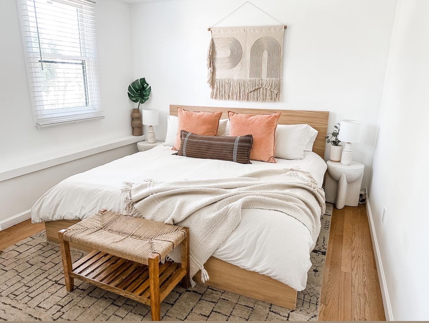 King Sized Memory Foam Bed - 5025 College View Ave