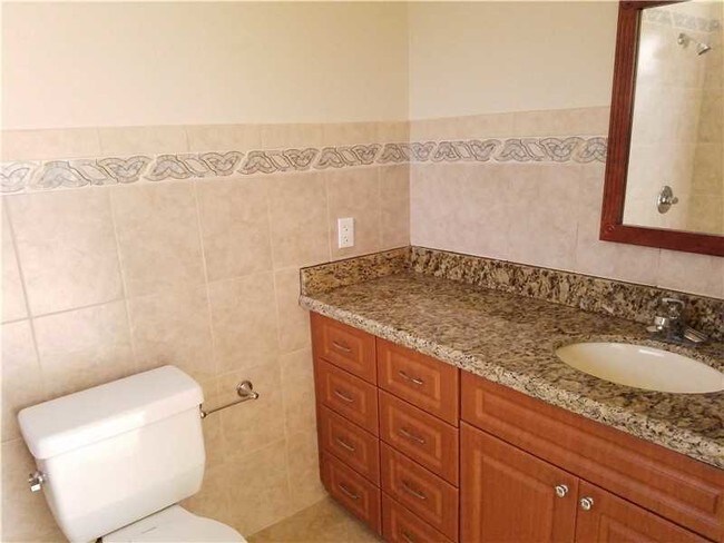 Building Photo - 3406 SW 16th Terrace