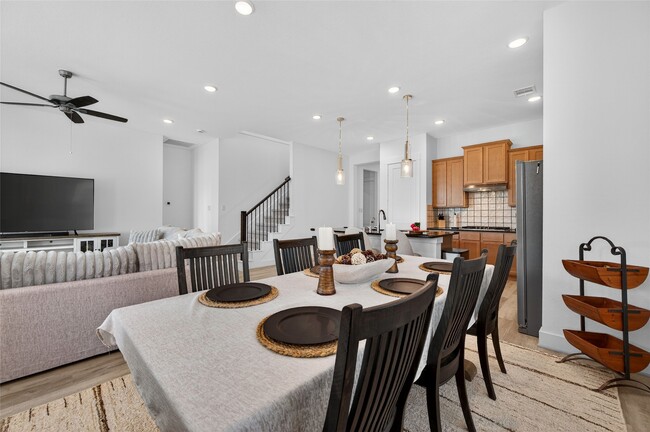 Building Photo - 6118 Waterman Lk Ln