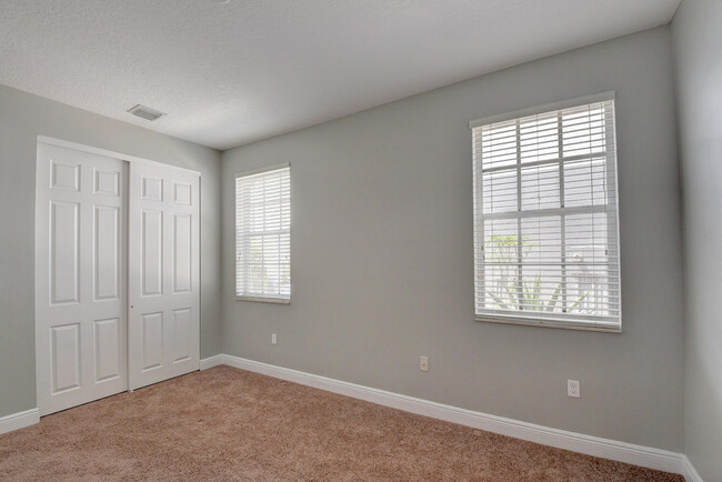 Building Photo - 9864 Woolworth Ct