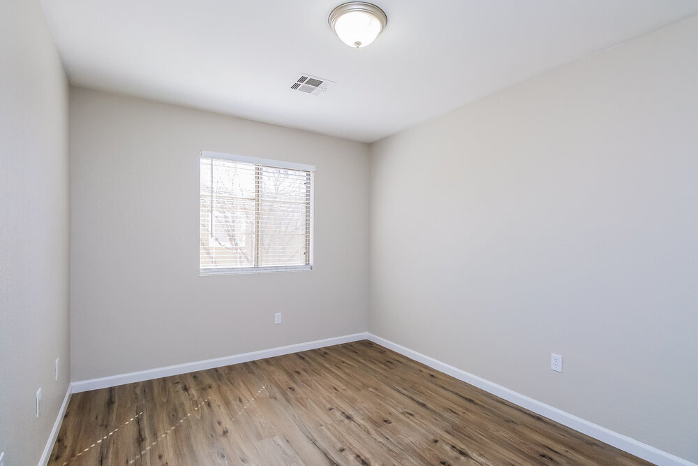 Building Photo - 1346 S Boulder St